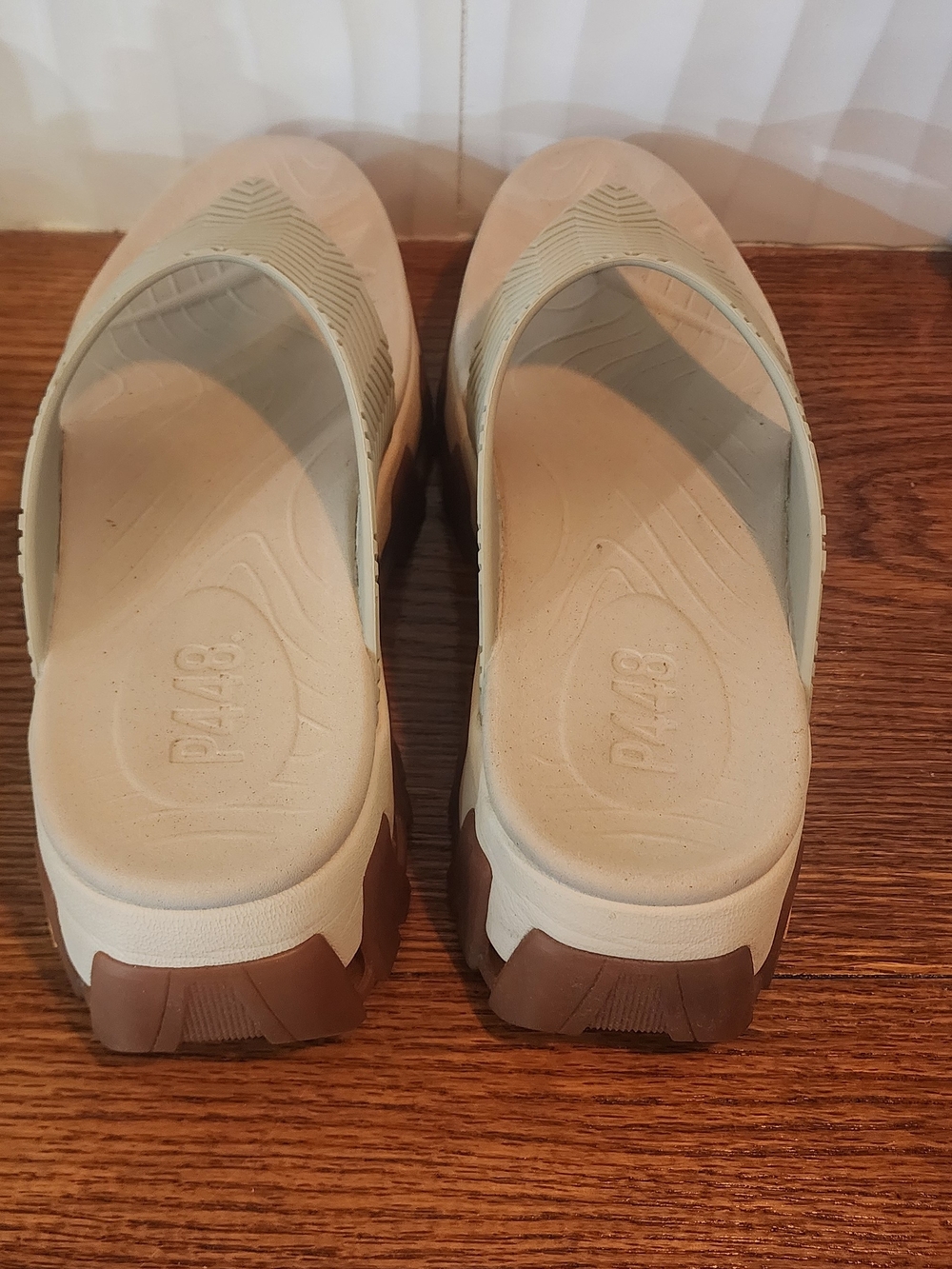 P448 x Vibram Bondi Platform Flip Flops - Picture 3 of 6